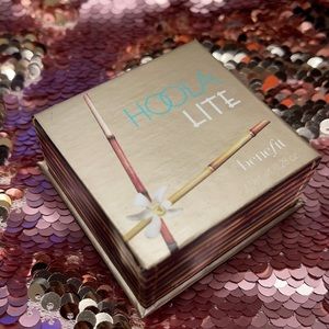Benefit Hoola Lite Bronzer